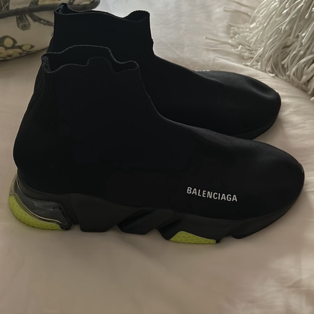 Balenciaga size 8 For sale USED !!